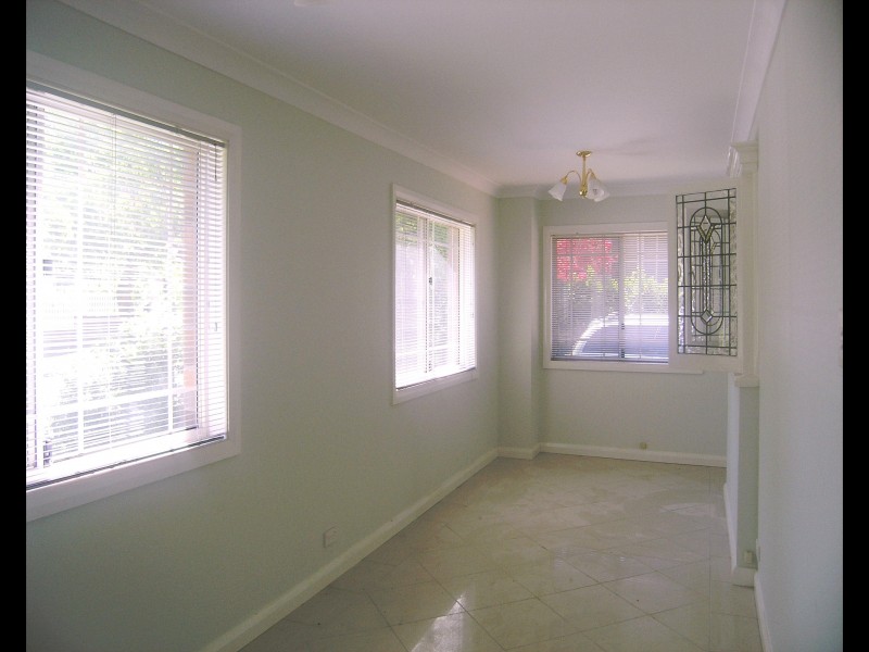 4 OAKLANDS AVE, Summer Hill NSW 2130