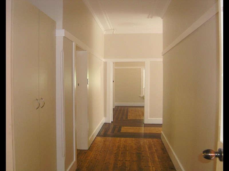 4 OAKLANDS AVE, Summer Hill NSW 2130