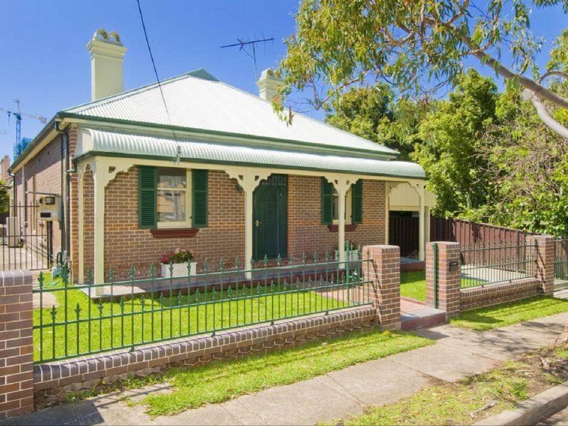 28 Gordon Street, Burwood NSW 2134