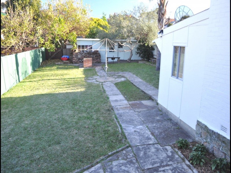 Hurlstone Park NSW 2193