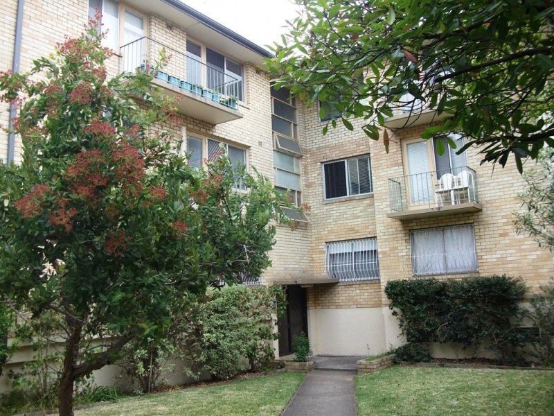 10 THE AVENUE, Ashfield NSW 2131