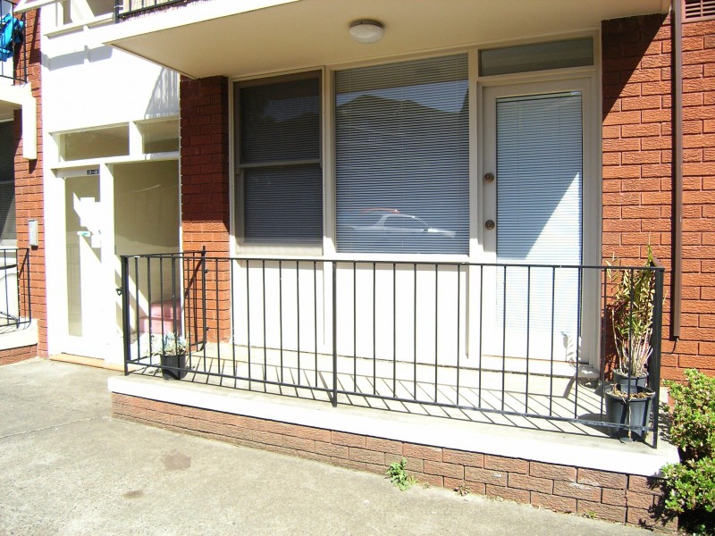 8 Webbs Ave, Ashfield NSW 2131