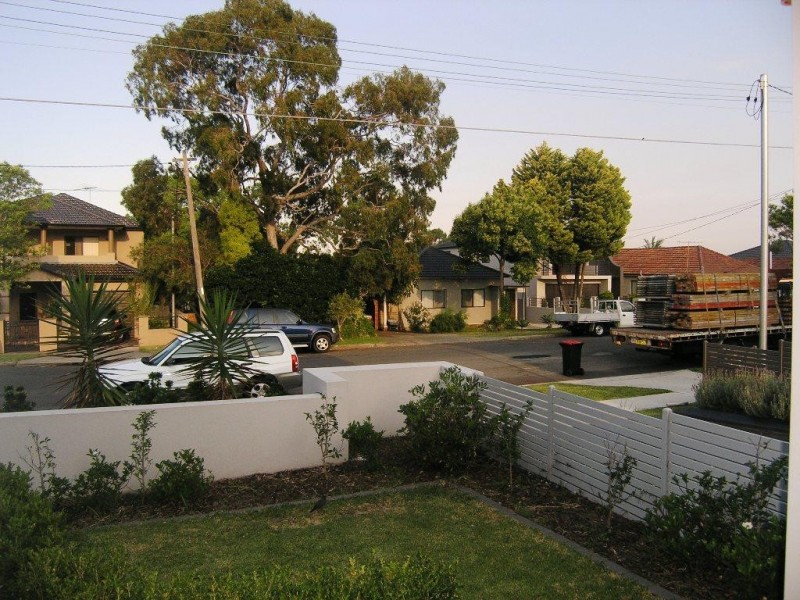 18 GOSLING STREET, Greenacre NSW 2190