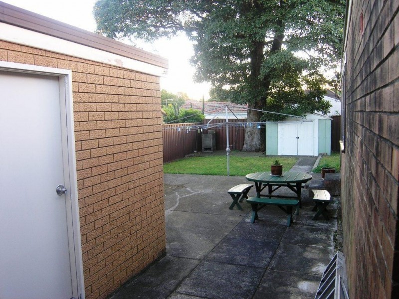 15 SERVICE AVE, Ashfield NSW 2131