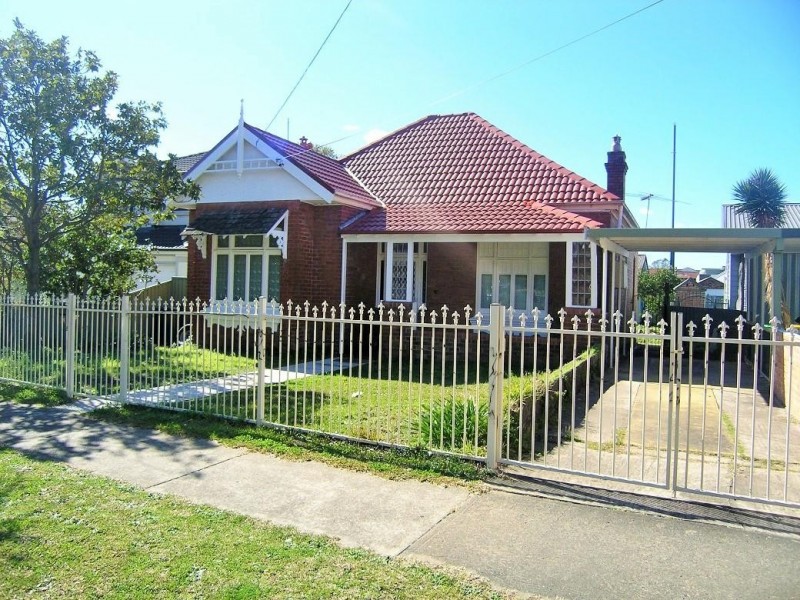 4 Shakespeare Street, Campsie NSW 2194