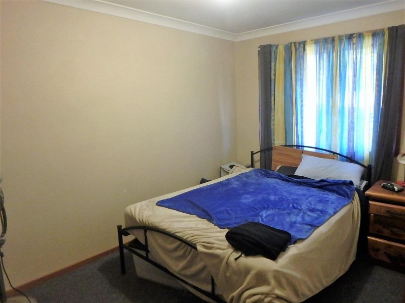 52 Adrian Street, Macquarie Fields NSW 2564