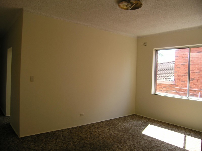 9 Ridgewell Street, Roselands NSW 2196