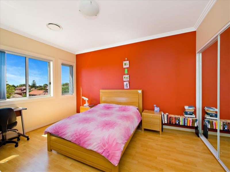 Kingsgrove NSW 2208