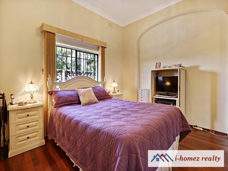 10 WELLESLEY ST, Summer Hill NSW 2130