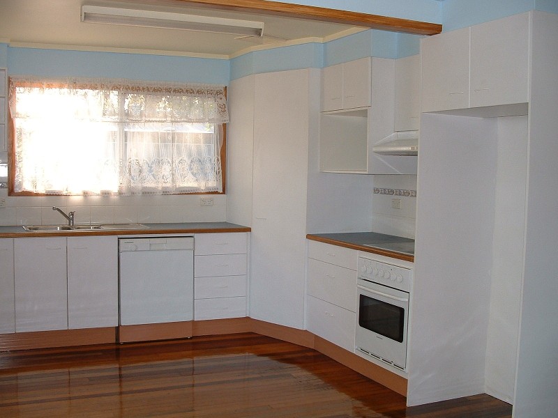 Beachmere QLD 4510