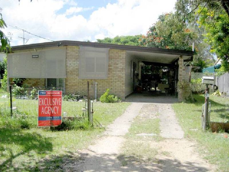 11 Lalroy Street, Beachmere QLD 4510