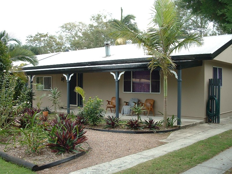 13 Whiting Street, Beachmere QLD 4510