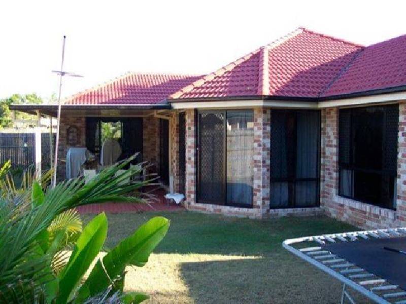 17 Weeroona Avenue, Beachmere QLD 4510