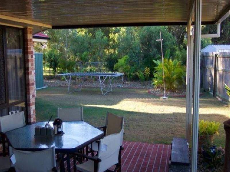 17 Weeroona Avenue, Beachmere QLD 4510