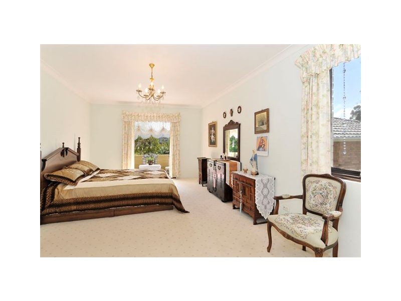 100  Curtin Ave, Wahroonga NSW 2076