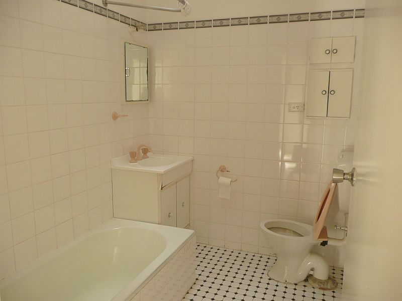 115 Kissing Point Rd, Turramurra NSW 2074