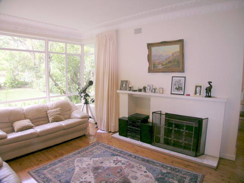 123 Livingstone Ave, Pymble NSW 2073