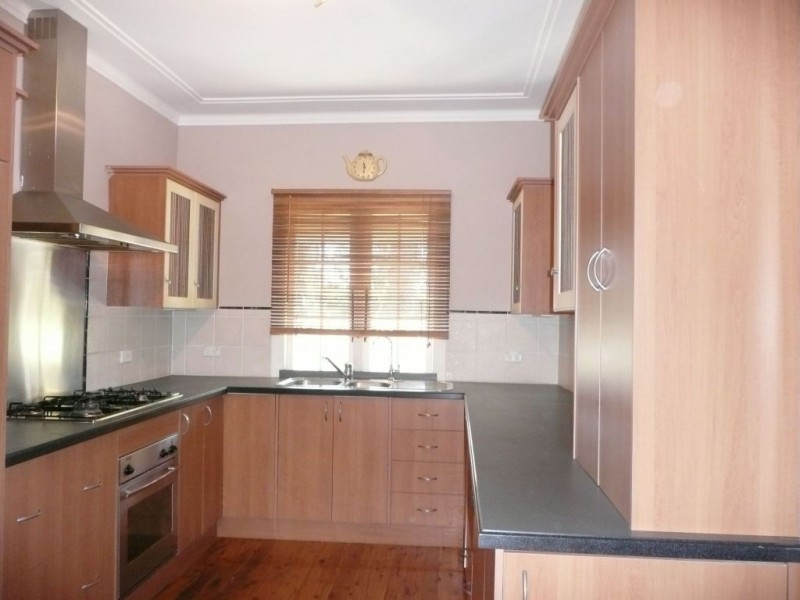 152  Kissing Point Rd, Turramurra NSW 2074