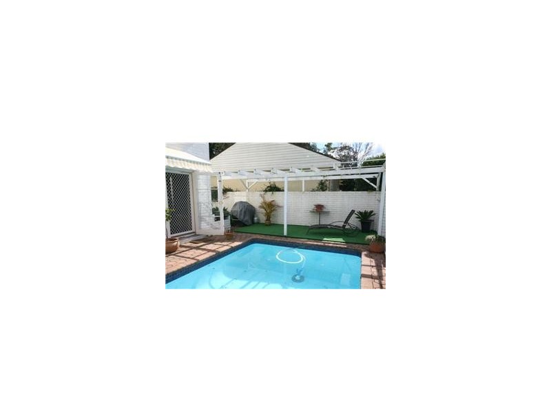 2a  Finchley Place, Turramurra NSW 2074