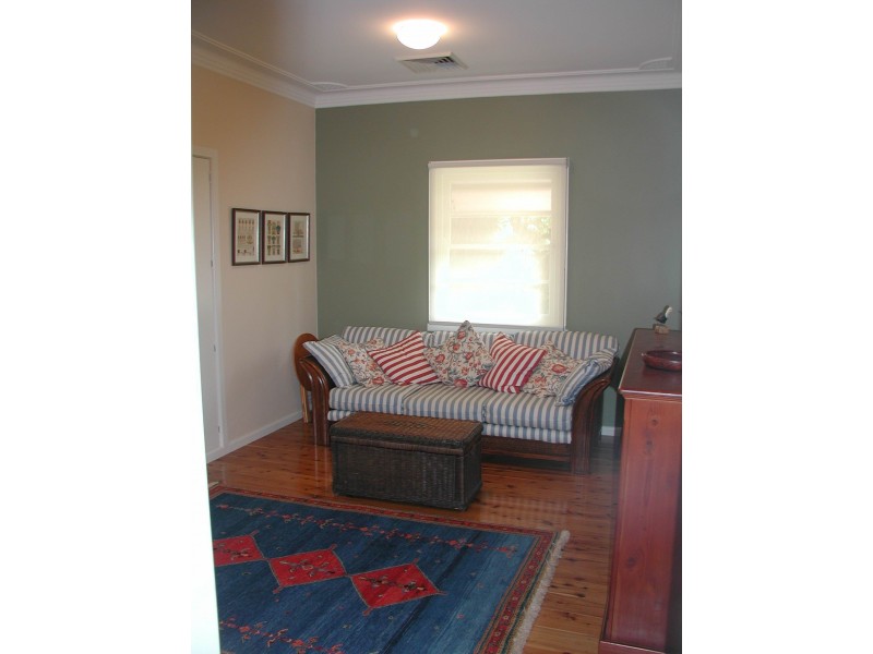 2  Mildred Ave, Warrawee NSW 2074