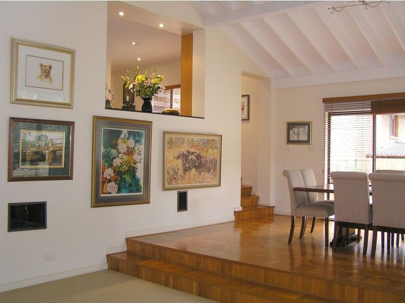 52 B Livingstone Ave, Pymble NSW 2073