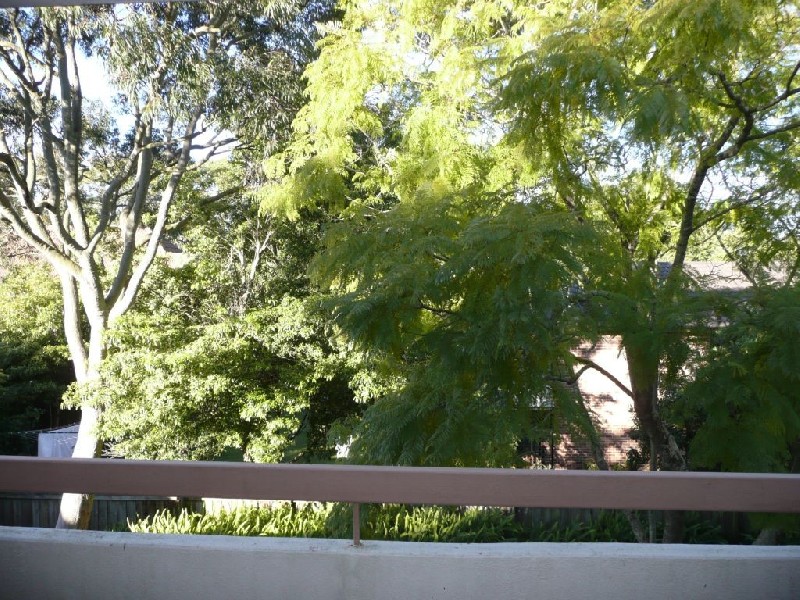 2/6  Kissing Point Road, Turramurra NSW 2074