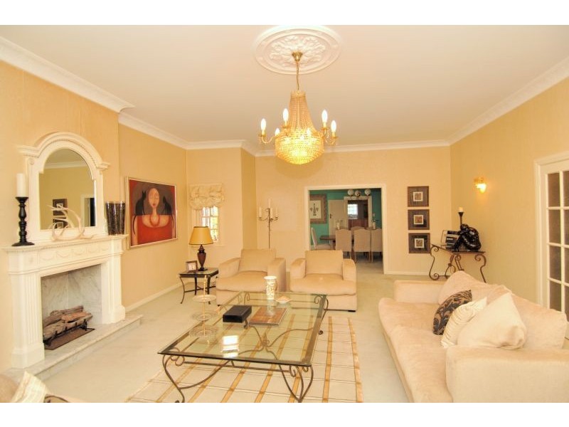 6 Redbank Rd, Killara NSW 2071