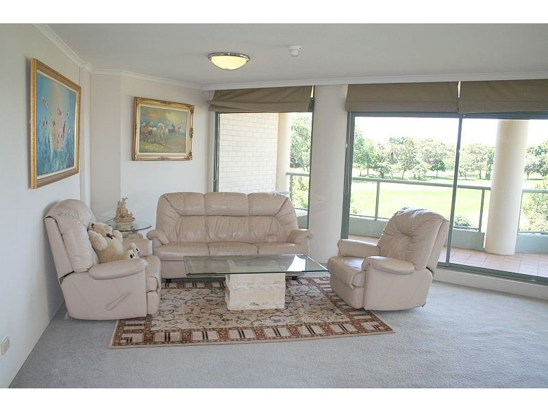 402 7 Blacklion Place, Kensington NSW 2033