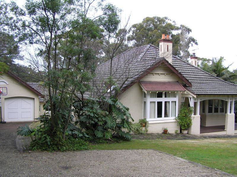 80 Livingstone Ave, Pymble NSW 2073