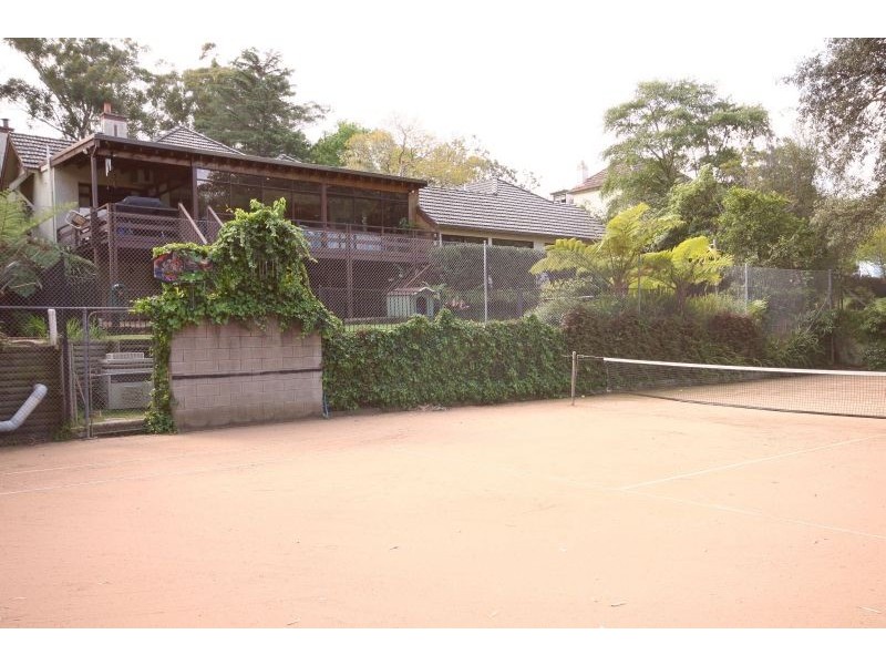 80  Livingstone Ave, Pymble NSW 2073