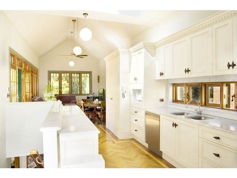 9  Valley Rd, Lindfield NSW 2070