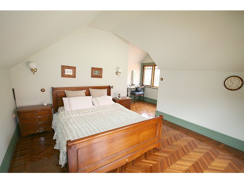 9  Valley Rd, Lindfield NSW 2070