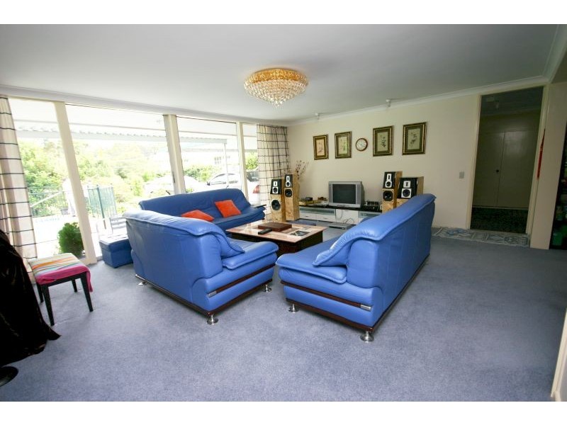 9 Alvona Ave, St Ives NSW 2075