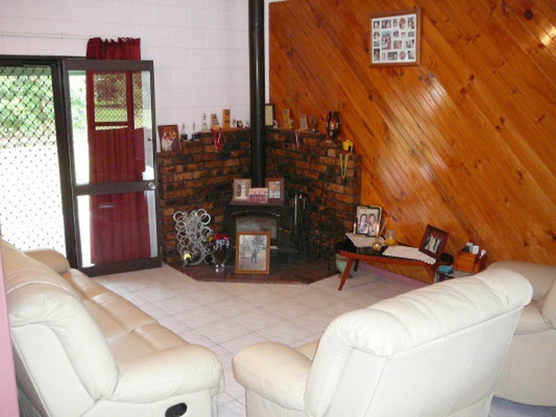Buxton QLD 4660