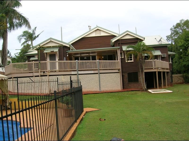 14 Taylor Street, Childers QLD 4660