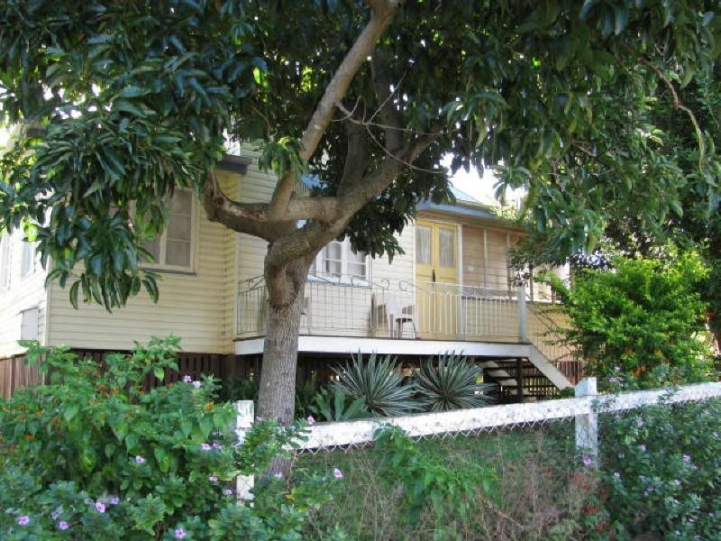 2 Queen Street, Childers QLD 4660