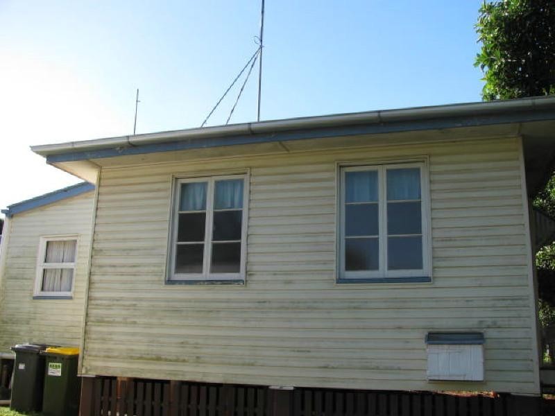 2 Queen Street, Childers QLD 4660