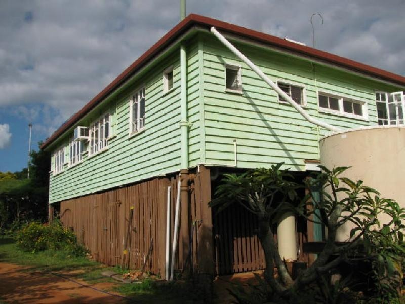 105 Churchill Street, Childers QLD 4660