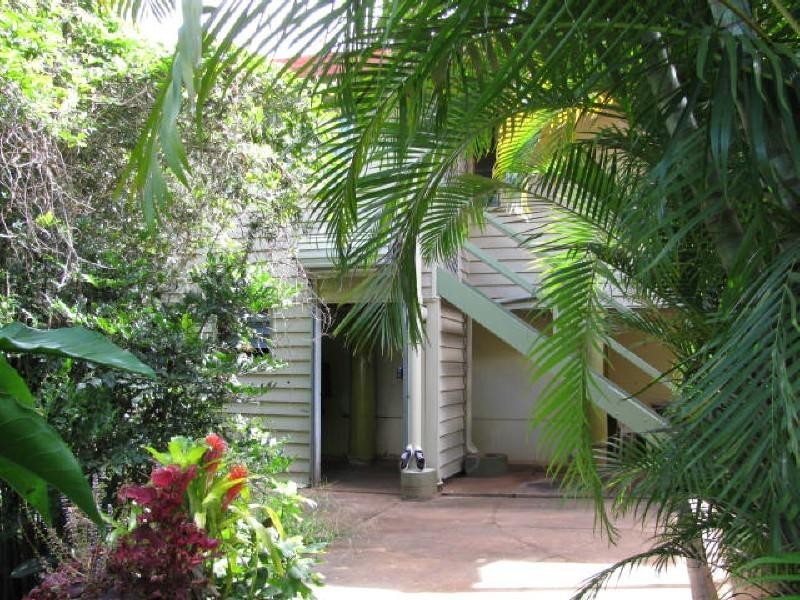 8 Macrossan Street, Childers QLD 4660