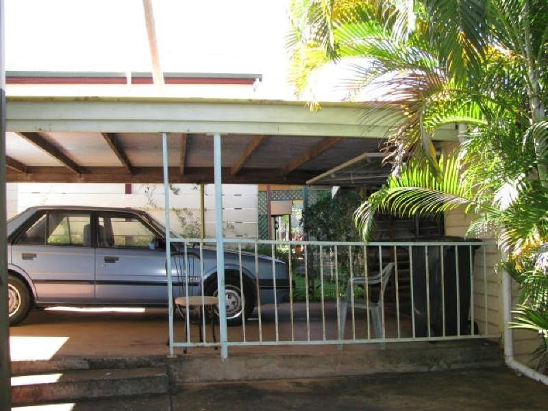 8 Macrossan Street, Childers QLD 4660