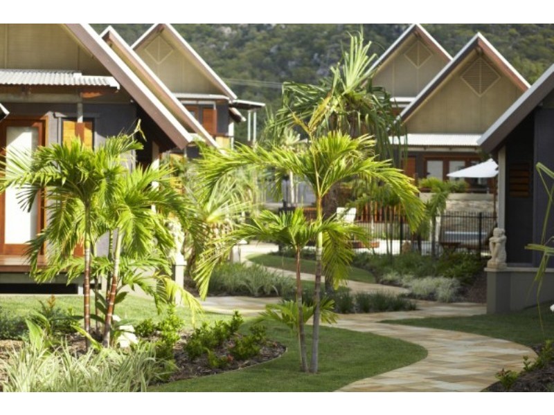 9 The Esplanade, Nelly Bay, Magnetic Island QLD 4819