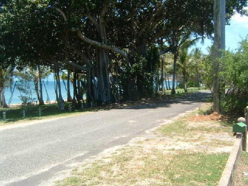 12 The Esplanade, Magnetic Island QLD 4819