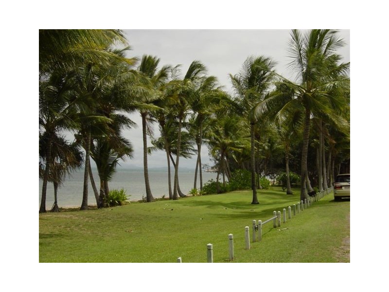 10 The Esplanade, Nelly Bay QLD 4819