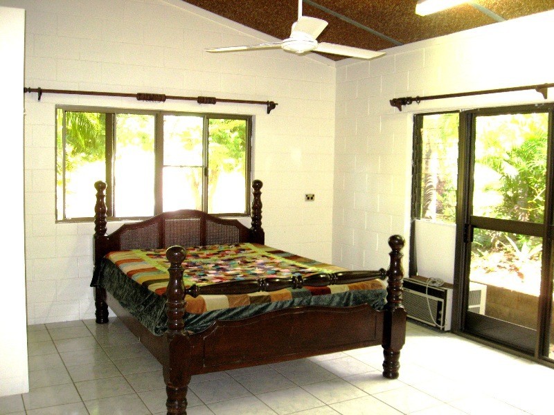 49 Yates Street, Magnetic Island QLD 4819