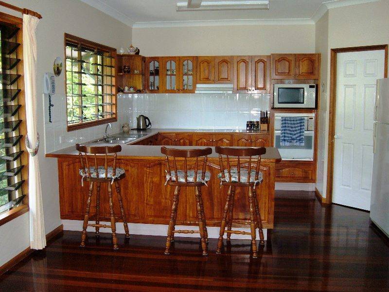 11 Bay Vista Court, Magnetic Island QLD 4819