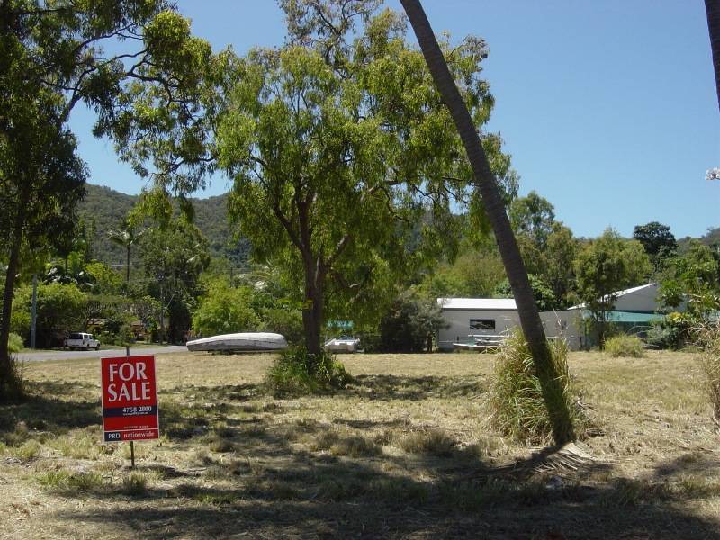 25  Kelly Street, Magnetic Island QLD 4819