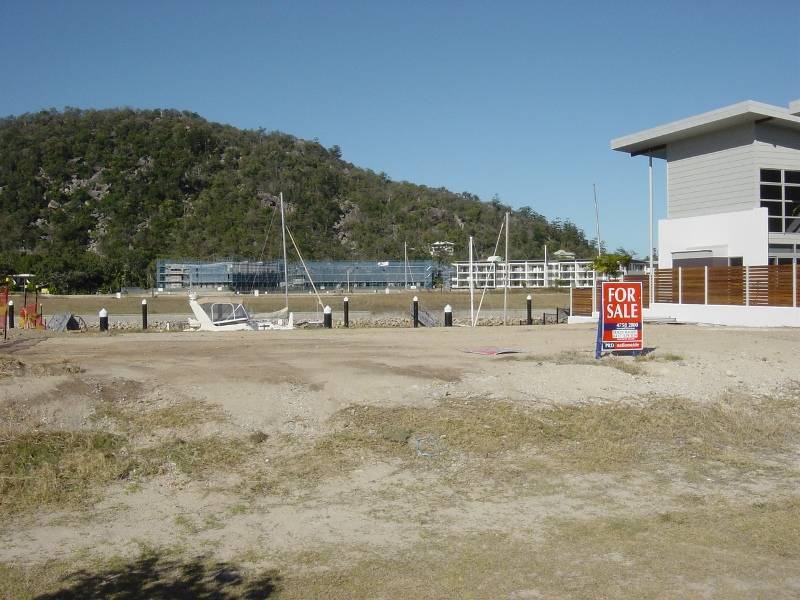 4 Terrace Place, Magnetic Island QLD 4819