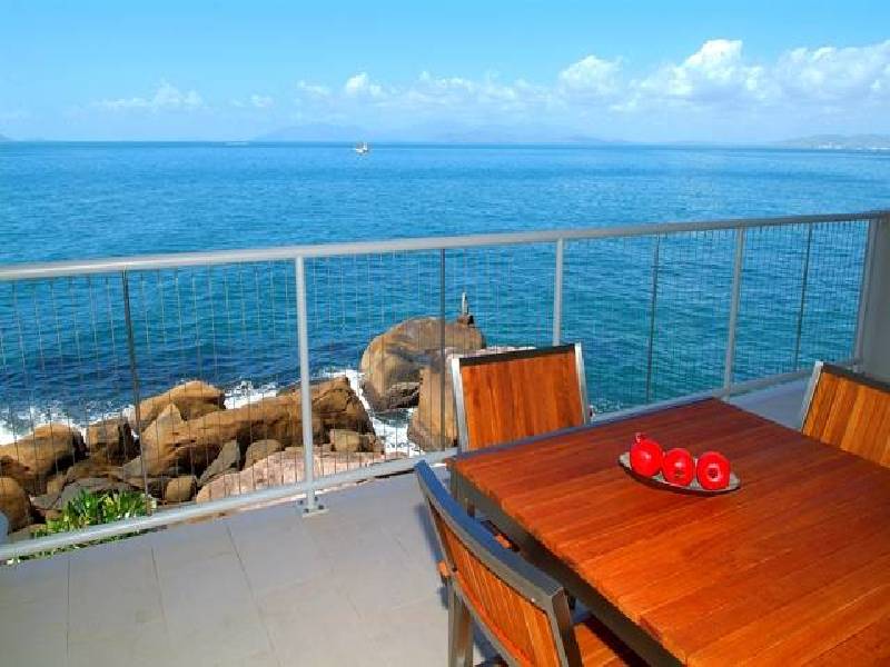 4202 One Bright Point , Magnetic Island QLD 4819