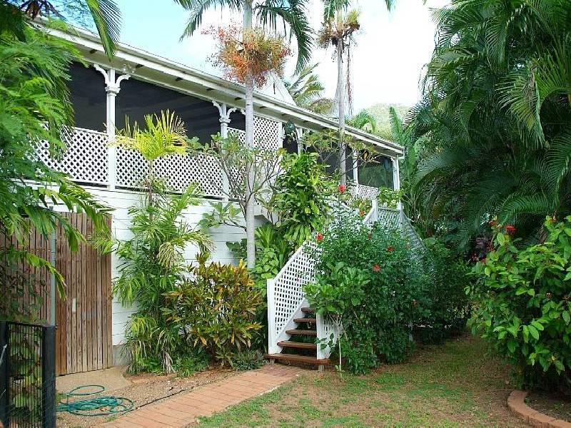 1 Trana Court, Magnetic Island QLD 4819