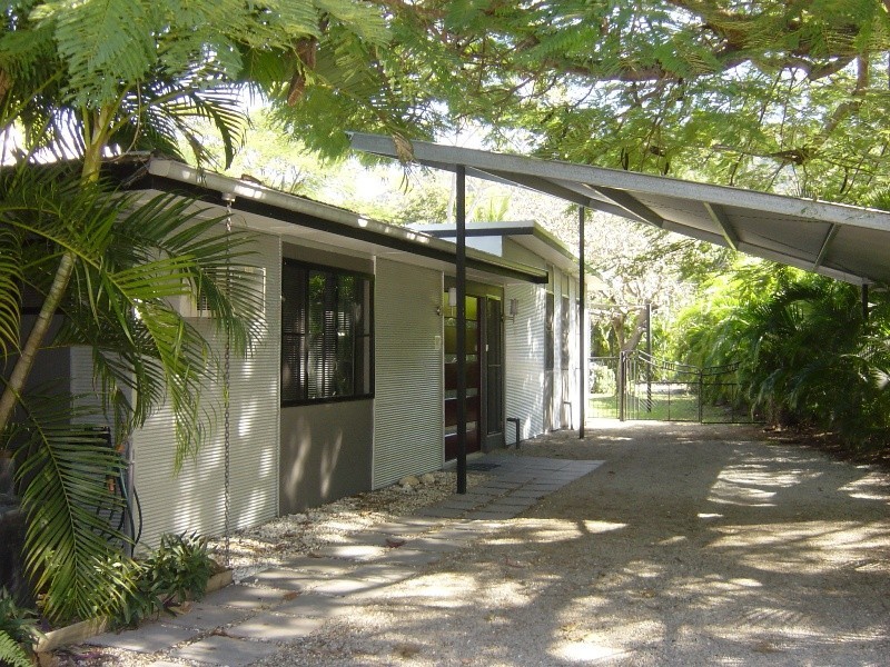 44 Barton Street, Magnetic Island QLD 4819